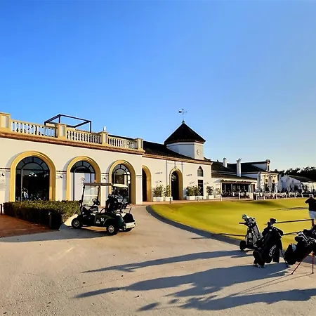Chic Mediterranean Living In Three-bedroom Penthouse Situated In The San Roque Club * Sotogrande