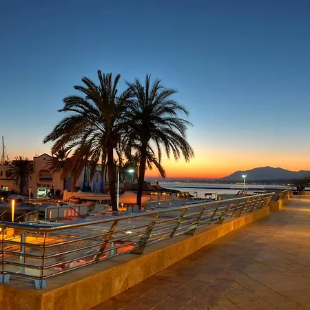 Apartment Chic Mediterranean Living In Three-bedroom Penthouse Situated In The San Roque Club *
